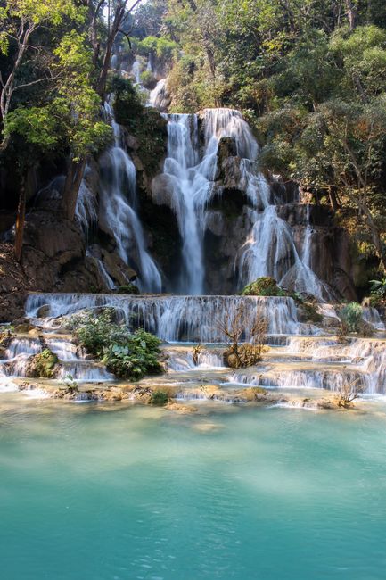 Der größte Kuang Si Wasserfall