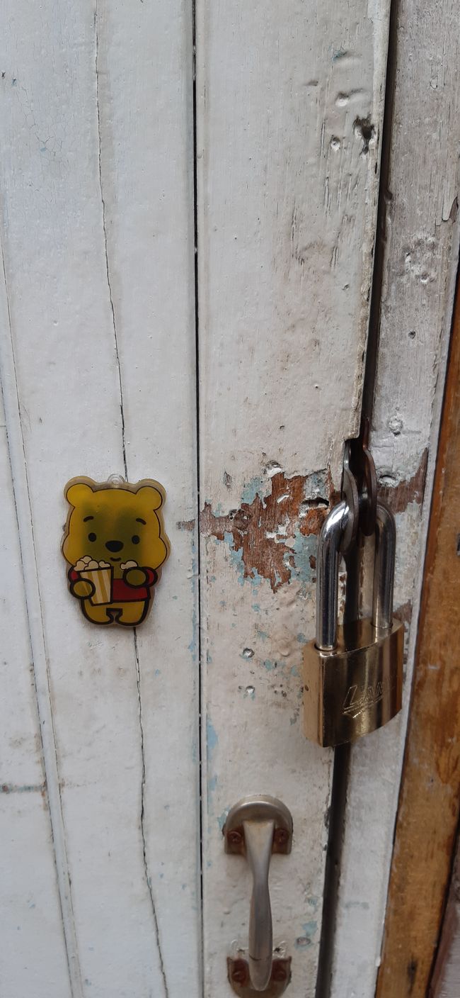 Winnie Pooh passt auf, dass niemand meine typisch thailändische Unterkunft betritt.
