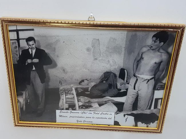 Fotos aus dem Museum: Fidel, Che und Raul nachdem sie sich in Mexiko kennengelernt hatten