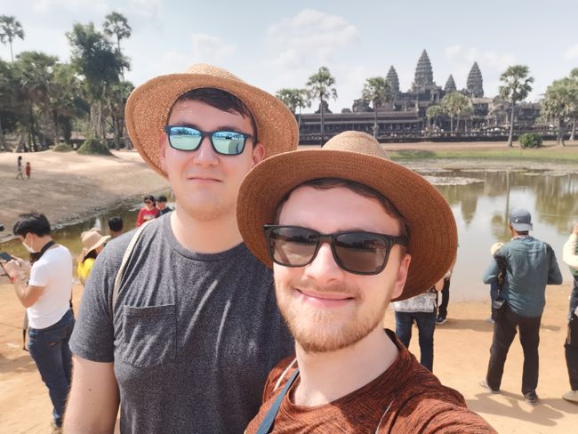 Dita 3 e Kamboxhias: Turne në tempull të vogël