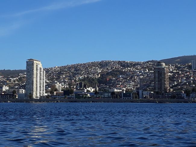 Valparaíso vom Pazifik aus