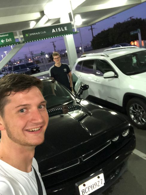 In L.A arrived and chose a car 😍