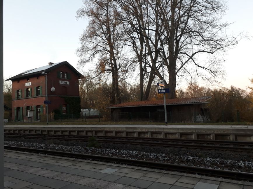 Am Bahnhof Luhe.