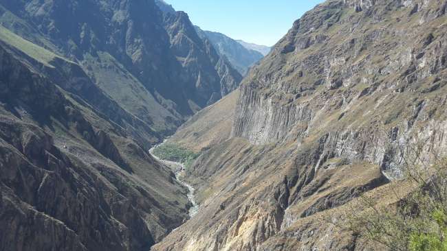 Colca Canyon - The descent.
