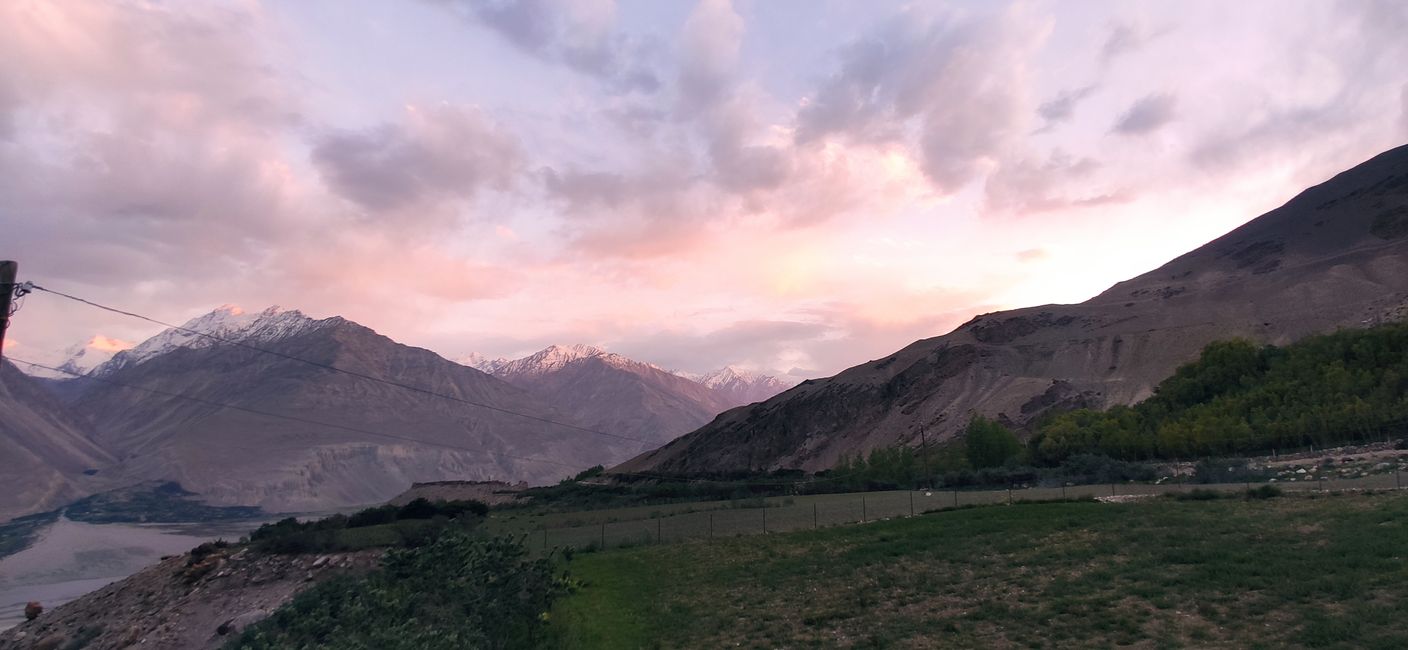 Hitchhiking through the Pamir mountains