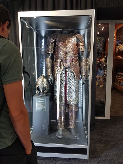 The armor of Theoden, Eomund's son