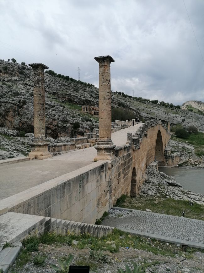 तुर्किए, ग्रीक मंदिर आ रोमन पुल