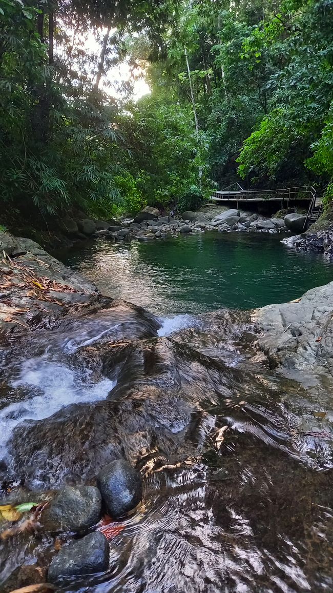 Uvita - nuoto nel fiume, Parco Nazionale Marino Ballena e un interessante spettacolo naturale