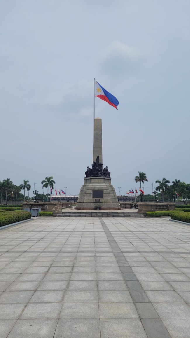 Rizal-Monumento ukat juk’ampinaka