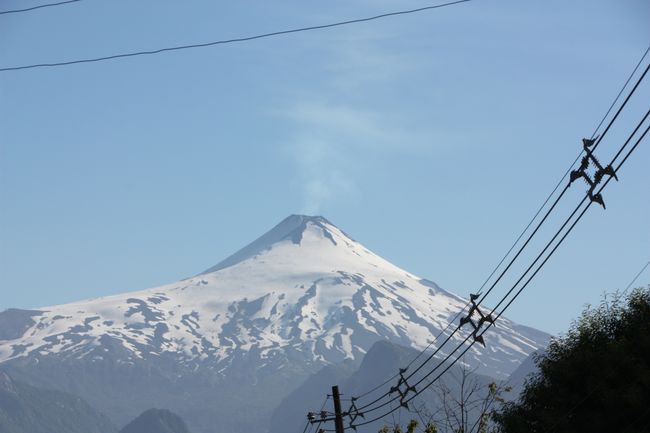 Pucón, eine Stadt am Fuße des Vulkans