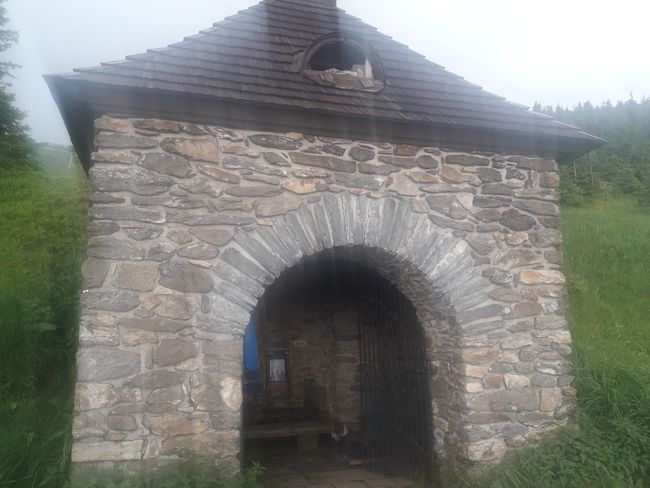 stone house below Červená hora