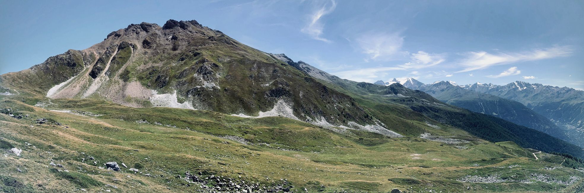 Col du Cou pass, the starting point of the trail