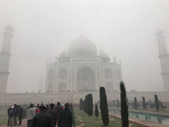 День 17: Нью-Дели, Индия – Поиски Тадж-Махала в ночи и тумане.