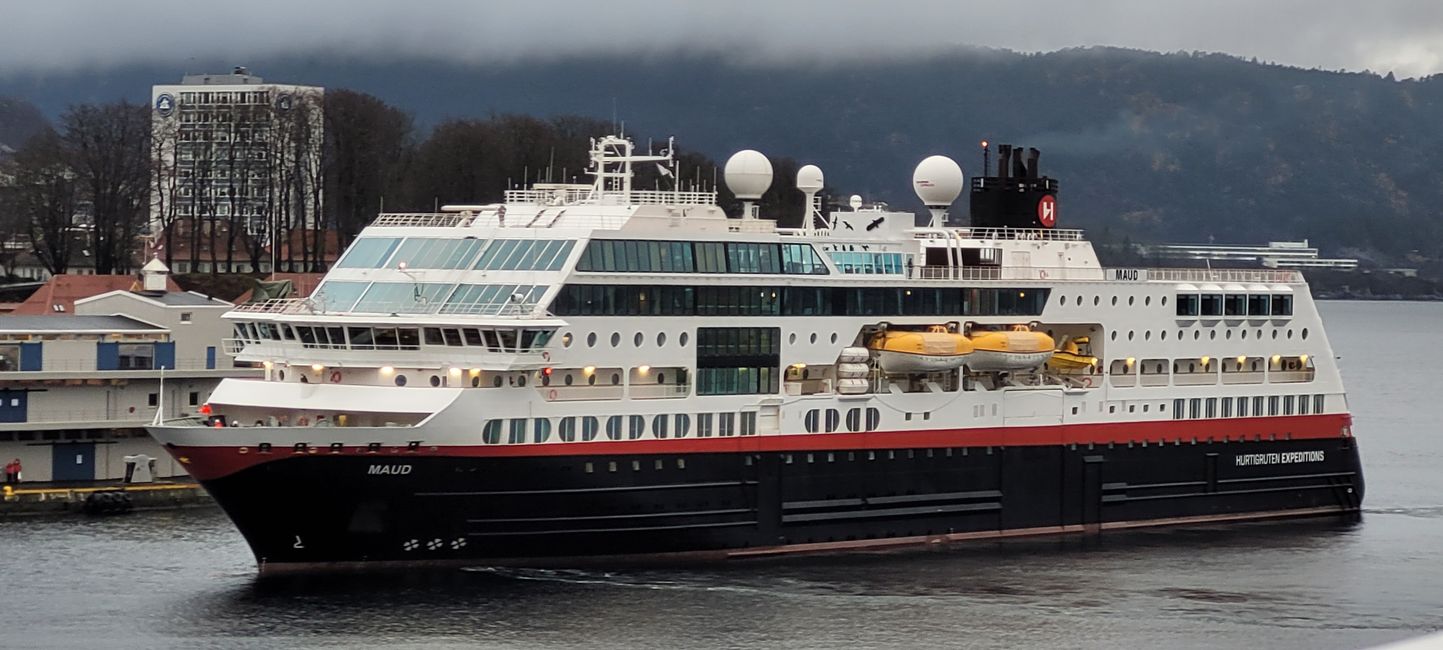 Hurtigruten Otto Sverdrup
Hamburg-Nordkapp-Hamburg
23/24/25/26