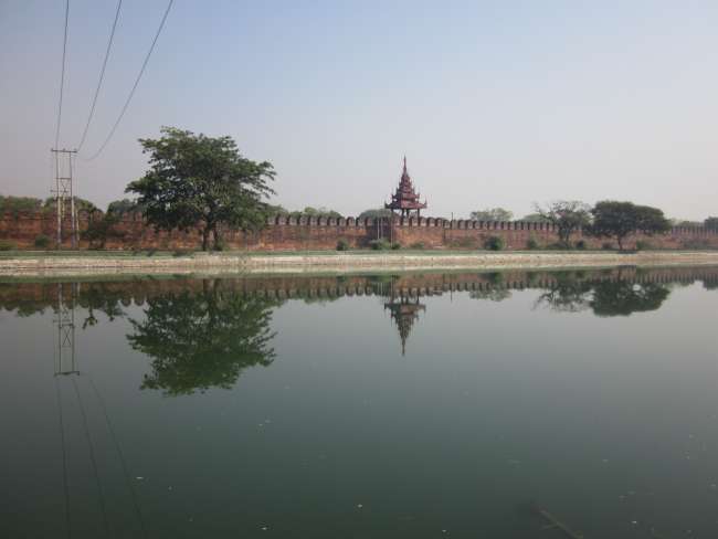 Mandalay Palastmauer