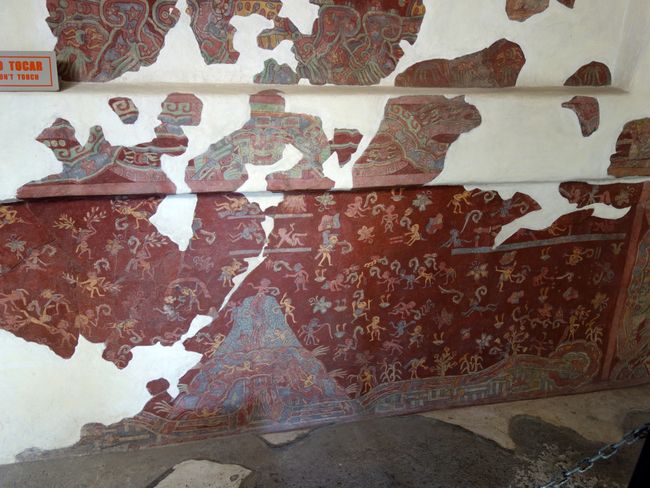 Die besten Fresken sind im Tepantitla-Palast. Die vielen Figürchen sind einfach reizend.