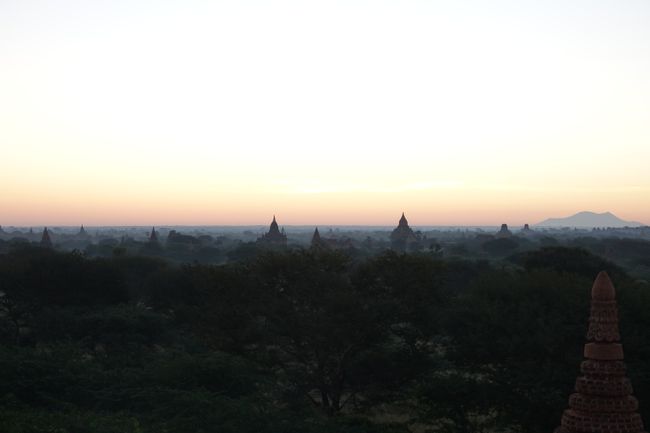 Hari 243 Matahari Terbit, Kuil dan Pagoda, Matahari Terbenam