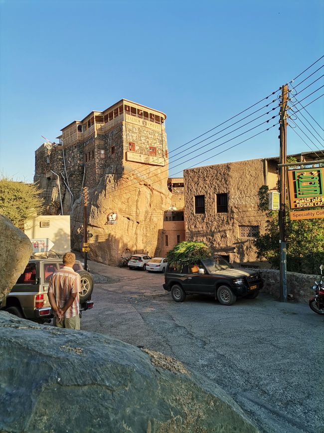 Oman,  Altstadt von Nizwa und bei Freunden