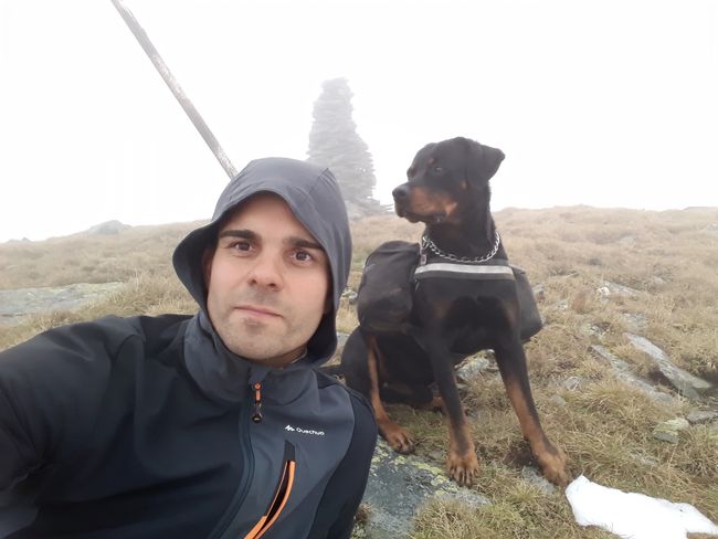 Mt. Budeslavu - the first summit selfie
