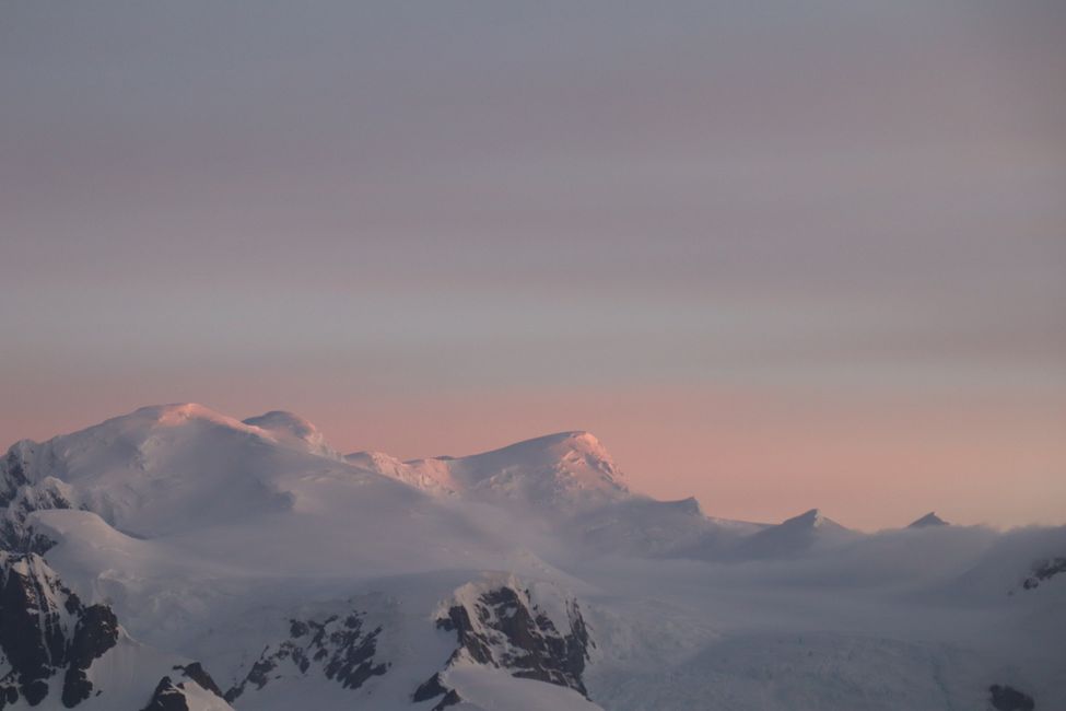 Die Reise in die Antarktis oder ein Versuch der Wiedergutmachung…und noch ein bisschen mehr zum Ende der Welt 

Ushuaia-Antarktis-Ushuaia