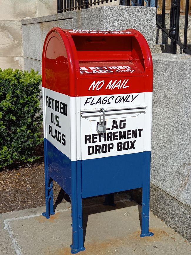 Bin for used flags