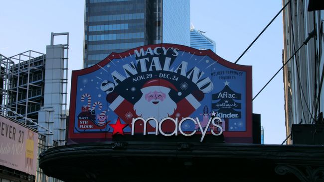 Macy's Santaland