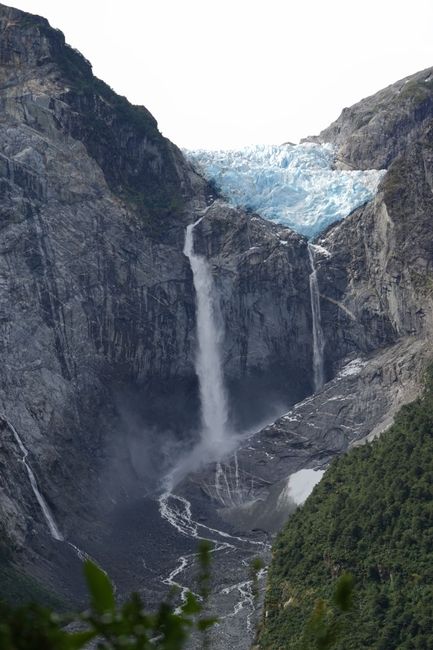 Ventisquero Colgante aka Hanging Glacier