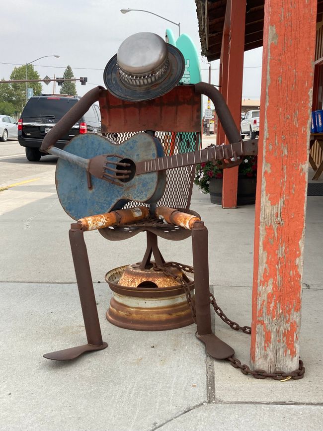 Bluesman on the streets of Pinedale