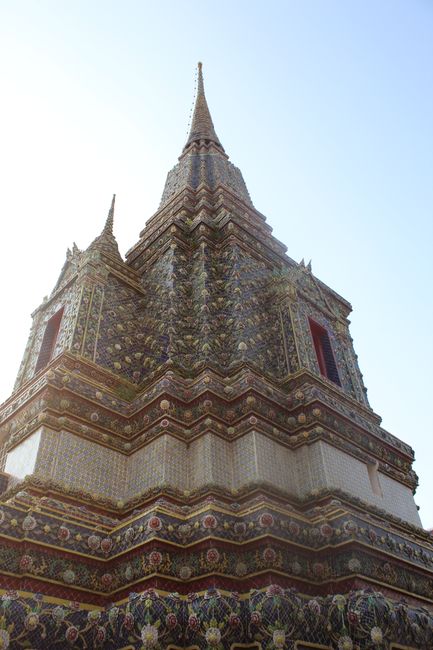 Wat Pho: "Turm" auf Tempelanlage
