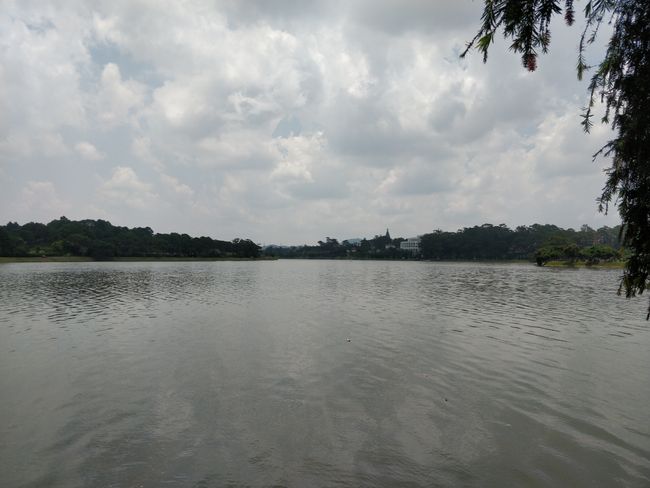 Tuyen Lam Lake 