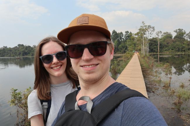 Selfie in front of the bridge.