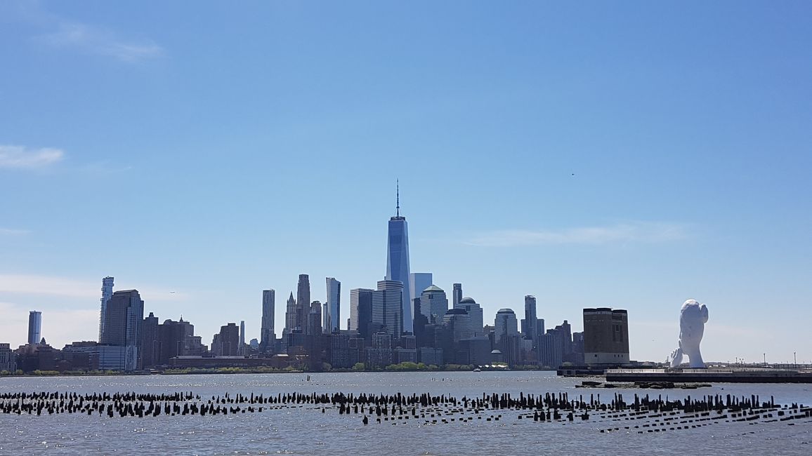 Blick auf das New Yorker Greenwich Village mit dem One World Trade Center