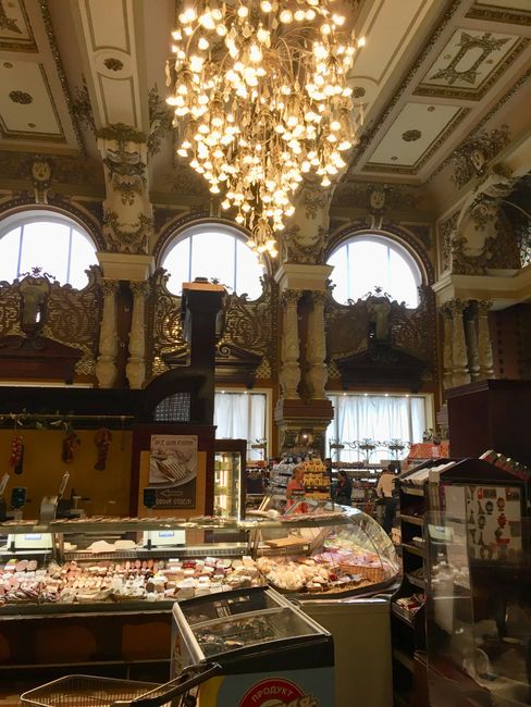 In the probably most beautiful grocery store "Yeliseev", once a supplier to the royal court.