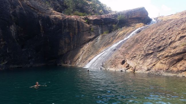 Erfrischendes Bad im Serpentine Falls Nationalpark