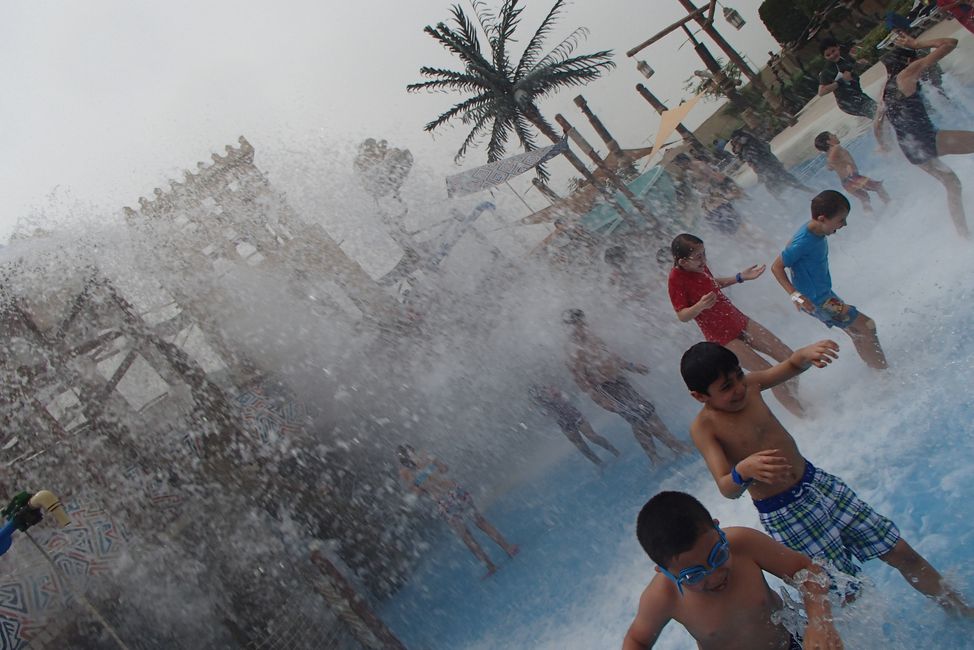 Yas Waterworld - Kids Fun Splash