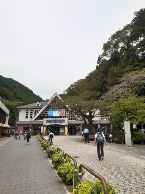 Talstation der Seilbahn am Fuß des Mt. Takao