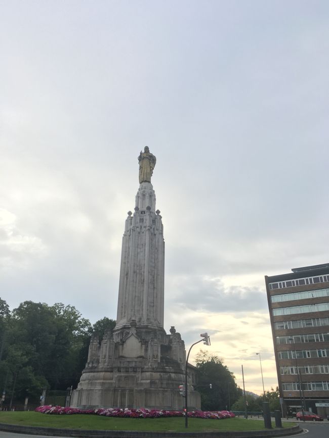Estatua del Sagrado Corazon