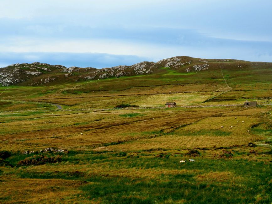 Achill Island - אַ ווילד חלום פון ווינט, געשיכטע, פּייראַץ און קליפס