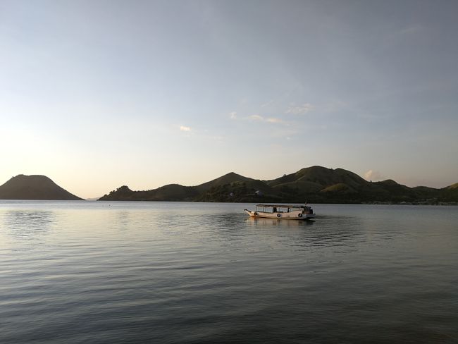 Mit dem Boot von Lombok in den Komodo Nationalpark
