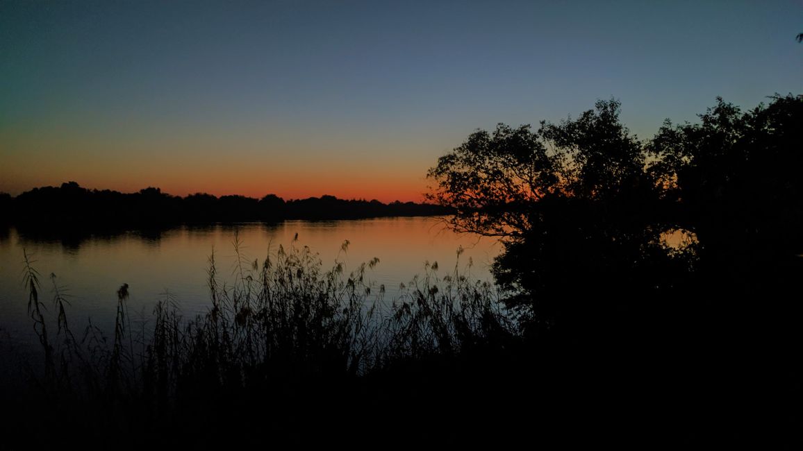 Sonnenuntergang am Sambesi Ufer