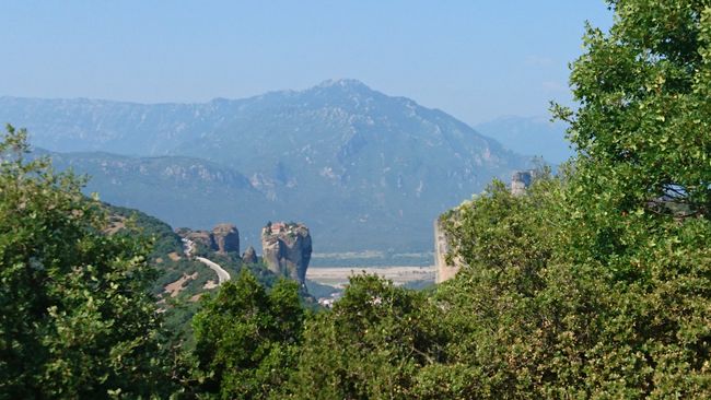 Day 50+51 Agios Nikolaos - Meteorological Monasteries - Vikos Gorge Picnic Area