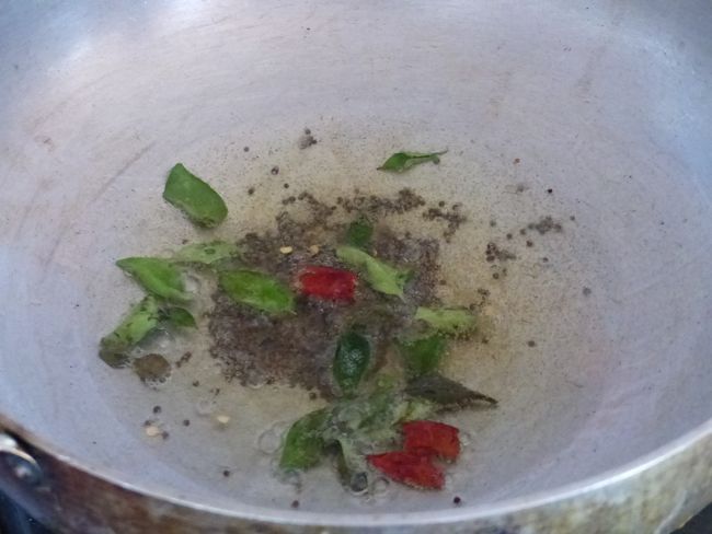 Spices in hot oil