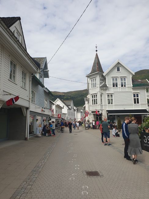 Day 4 - First visit in Nordfjordeid