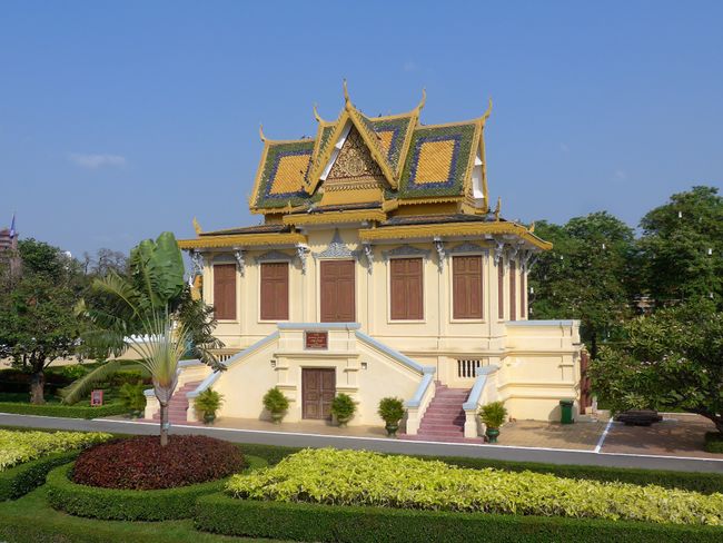 Phnom Penh (Mekong River Cruise Part 3)