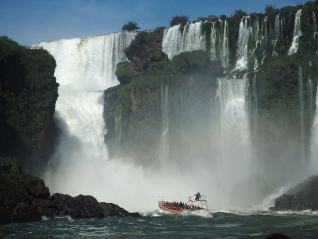Iguazu'da serinletici su