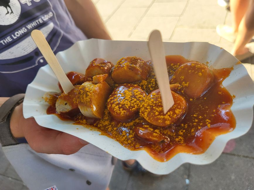 Culinary city tour: Currywurst