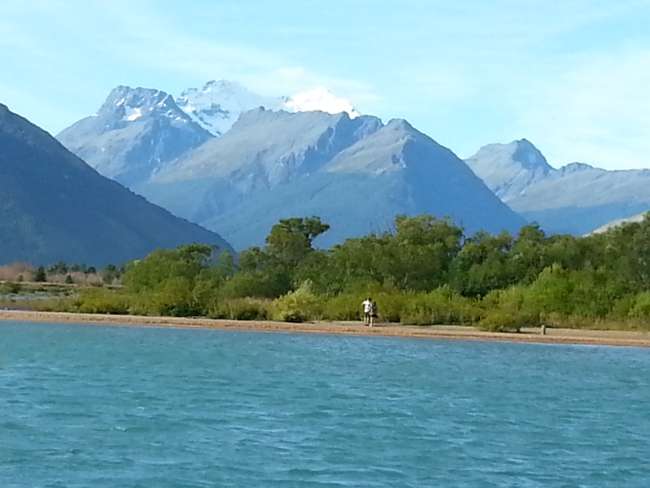 30.01 Monday, Hayes Lake, Queenstown, Glenorchy, Paradise, sunny, 25 degrees