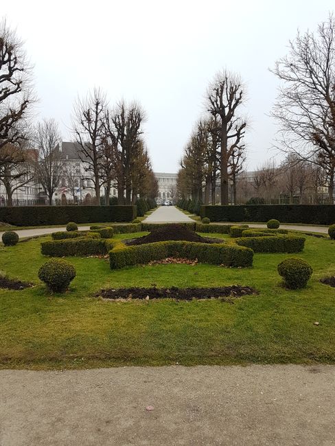 ... and the view in the other direction - Hofburg.