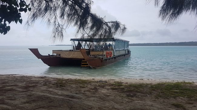 3.1. Aitutaki Day Tour