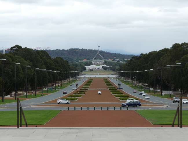 Blick zum Parliament House vom War Memorial